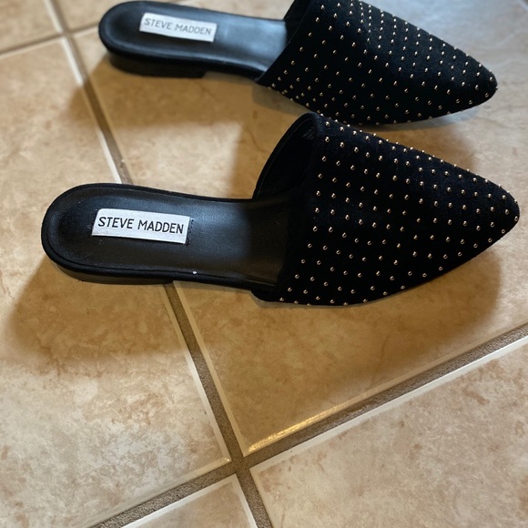Steve Madden slip ons - Picture 4 of 6